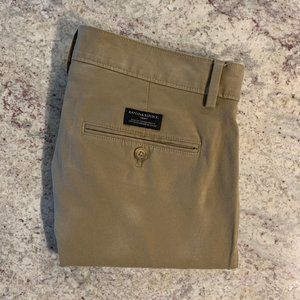 Banana Republic Fulton Skinny Stretch Chino